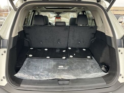 Certified 2023 Nissan Rogue SV w/ SV Premium Package image 33
