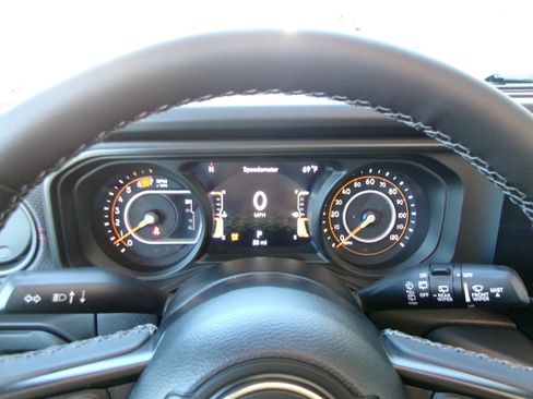 New 2026 Jeep Wrangler Unlimited Rubicon image 9