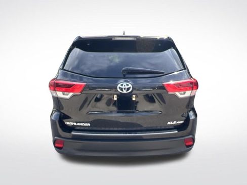 Used 2019 Toyota Highlander XLE AWD/4WD image 49