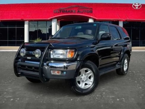 Used 2001 Toyota 4Runner SR5 AWD/4WD image 2
