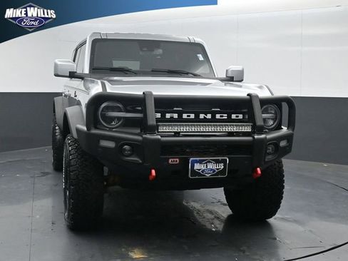 Used 2023 Ford Bronco Outer Banks w/ Sasquatch Package AWD/4WD image 2