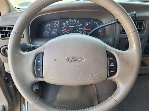 Used 2000 Ford Excursion XLT RWD image 16