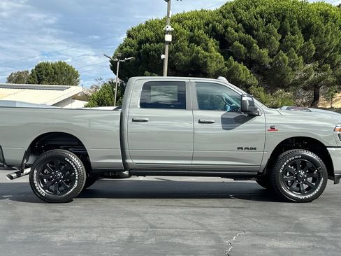 New 2026 RAM 2500 Laramie AWD/4WD image 3