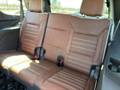 Used 2024 GMC Yukon Denali Ultimate w/ LPO, Floor Liner Package image 20
