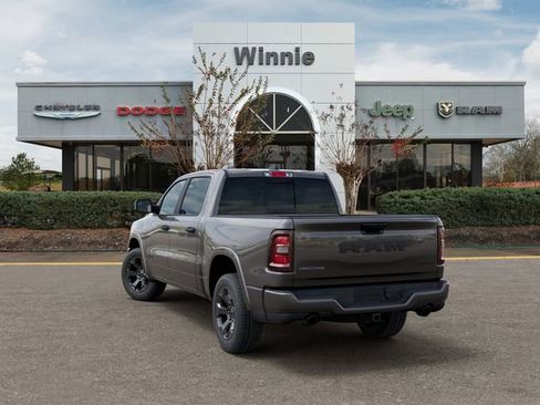 New 2026 RAM 1500 4x4 Crew Cab image 3