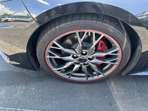 Used 2023 Chevrolet Corvette Stingray Premium Cpe RWD image 13
