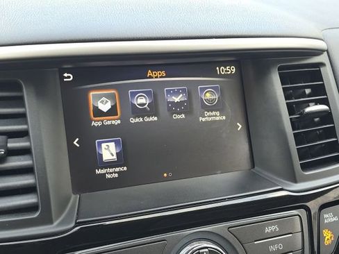 Used 2019 Nissan Pathfinder SV image 28