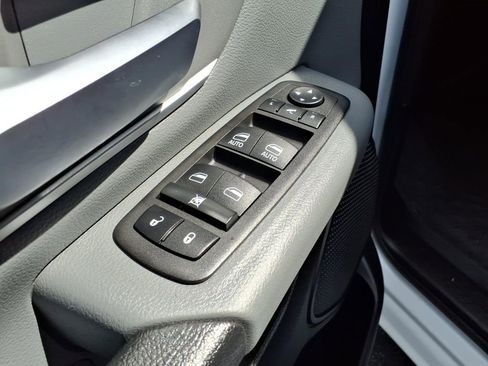 Used 2022 RAM 1500 Big Horn AWD/4WD image 15