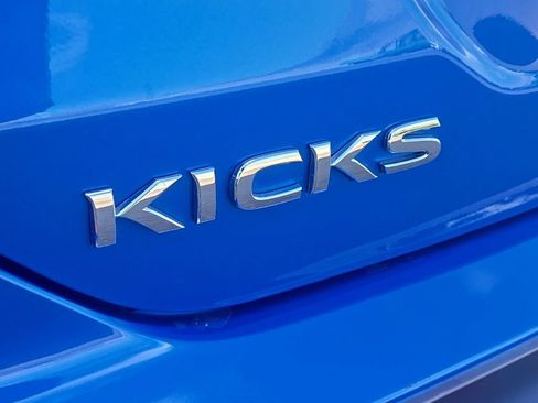 Used 2024 Nissan Kicks SR FWD image 32
