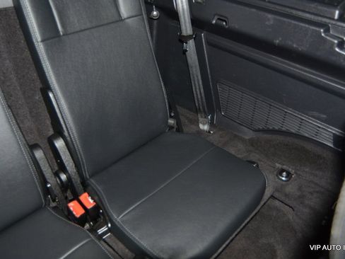 Used 2015 Land Rover LR4 HSE image 32