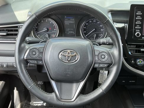 Used 2024 Toyota Camry SE FWD image 11