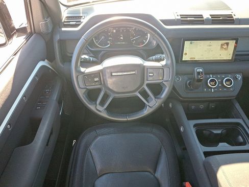 Used 2023 Land Rover Defender 110 X-Dynamic SE image 11