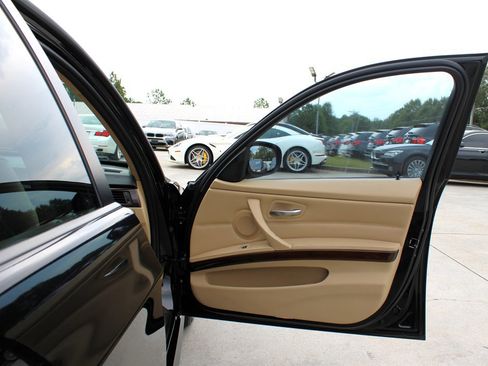 Used 2011 BMW 328i xDrive Sedan image 21