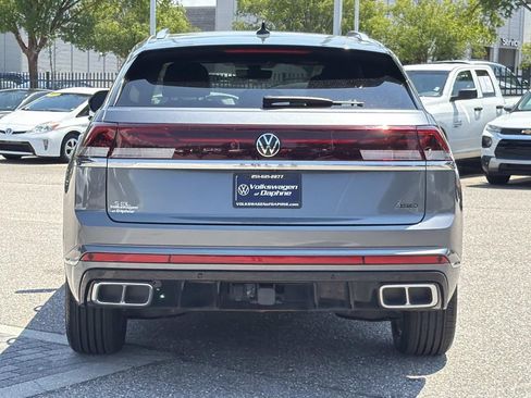 Used 2024 Volkswagen Atlas Cross Sport SEL R-Line AWD/4WD image 5