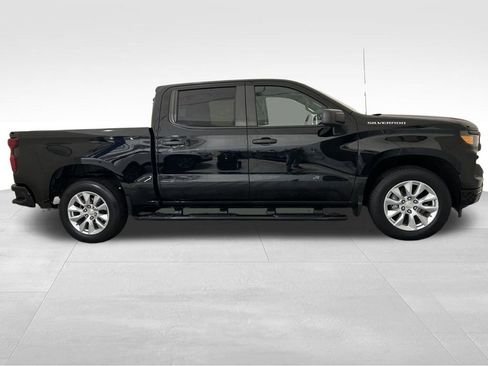 Used 2022 Chevrolet Silverado 1500 Custom image 7
