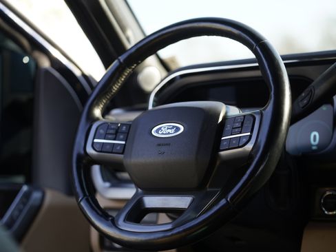 Used 2024 Ford F350 Lariat w/ Lariat Ultimate Package image 19