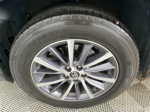 Used 2019 Toyota Highlander XLE image 13