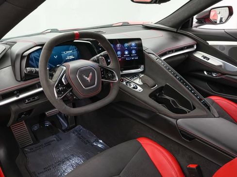 Used 2023 Chevrolet Corvette Stingray Premium Conv w/ Z51 Performance Package RWD image 21