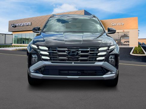 New 2025 Hyundai Tucson Limited image 12