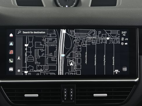 Certified 2023 Porsche Cayenne AWD/4WD image 33