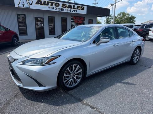 Used 2019 Lexus ES 350 w/ Premium Package FWD image 2
