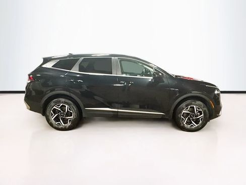 Used 2023 Kia Sportage LX image 8