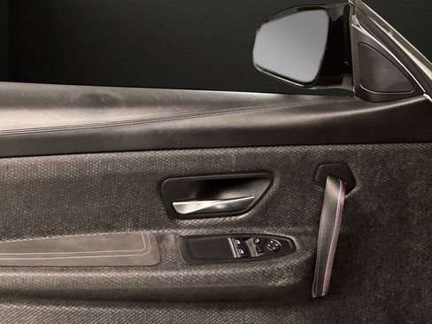 Used 2019 BMW M4 CS image 34