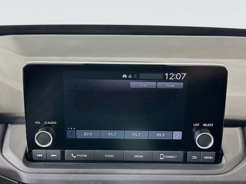 Used 2025 Honda Accord LX image 19