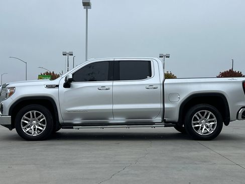 Used 2020 GMC Sierra 1500 SLT w/ SLT Premium Package image 3