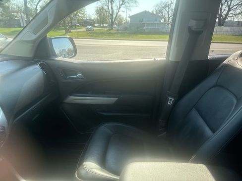 Used 2015 Chevrolet Colorado LT w/ Luxury Package image 16