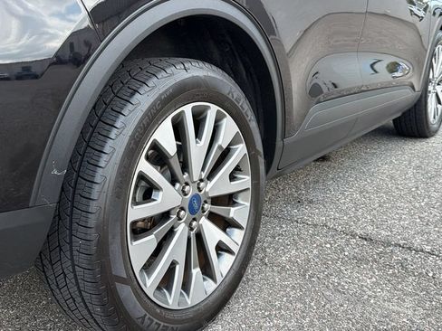 Certified 2022 Ford Escape Titanium FWD image 13