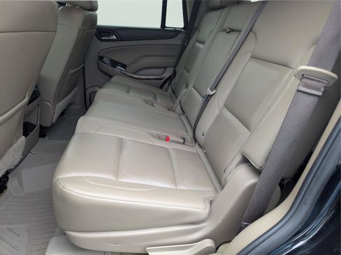 Used 2018 GMC Yukon SLT w/ Premium Edition image 14