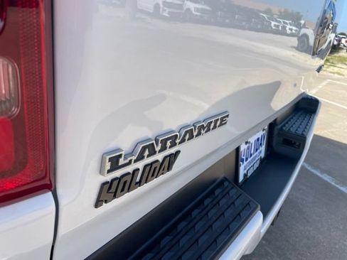 Used 2022 RAM 1500 Laramie w/ Sport Appearance Package AWD/4WD image 17