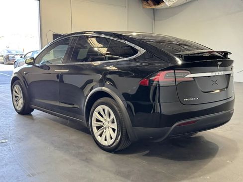Used 2017 Tesla Model X 100D image 2