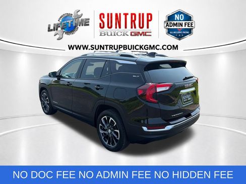 Used 2024 GMC Terrain SLT FWD image 3