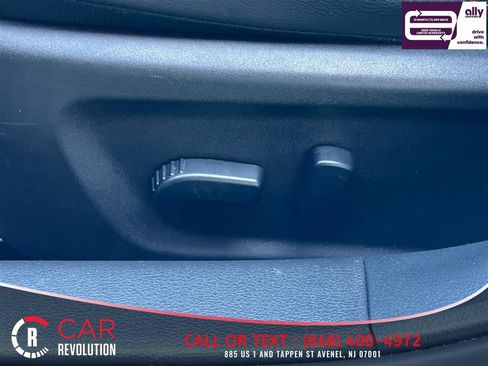 Used 2024 Nissan Altima 2.5 SR FWD image 26