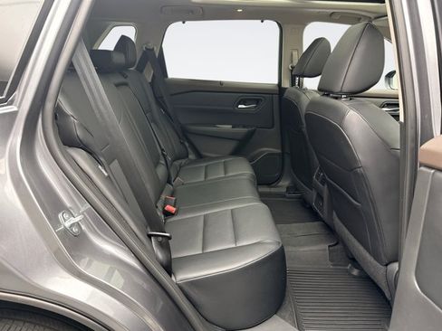 Used 2023 Nissan Rogue SV w/ SV Premium B Package AWD/4WD image 18