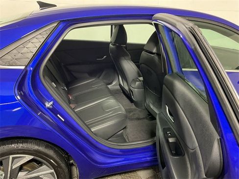 Used 2024 Hyundai Elantra Limited image 34