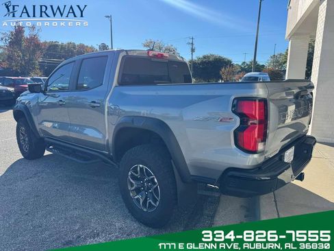 Used 2024 Chevrolet Colorado ZR2 w/ ZR2 Convenience Package III image 8