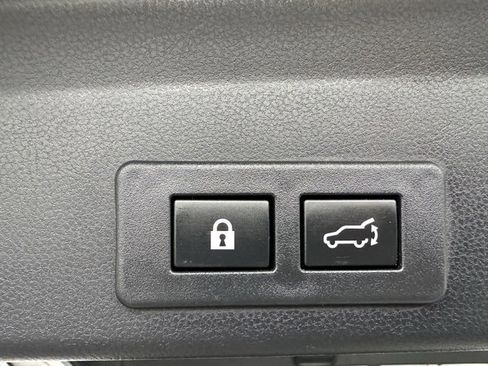 Used 2025 Subaru Ascent Bronze Edition image 26