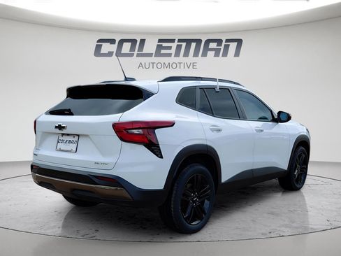 Used 2024 Chevrolet Trax ACTIV image 5