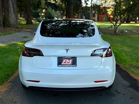 Used 2019 Tesla Model 3 Standard Range Plus image 6