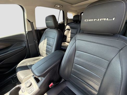 Used 2023 GMC Terrain Denali w/ Black Diamond Edition AWD/4WD image 11