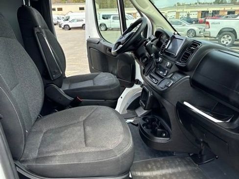 Used 2023 RAM ProMaster 2500 FWD image 9