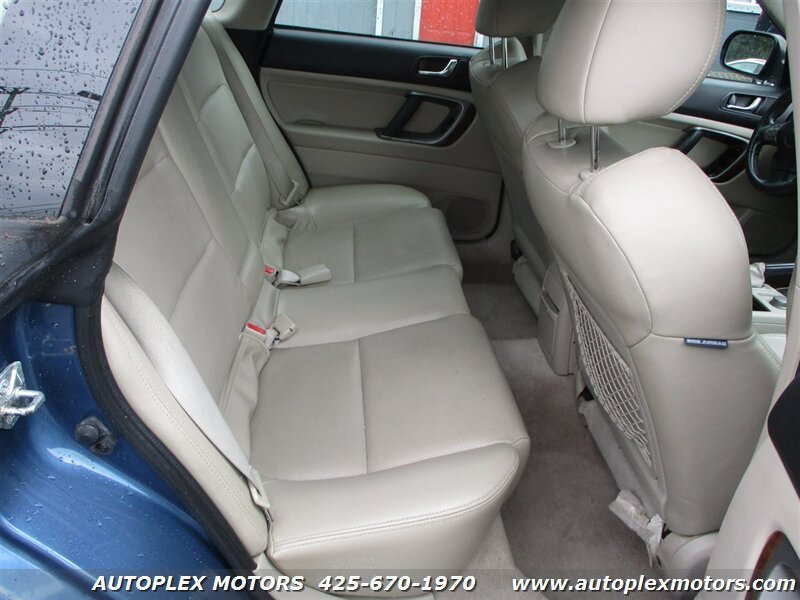 Used 2008 Subaru Outback 2.5XT Limited AWD/4WD image 19