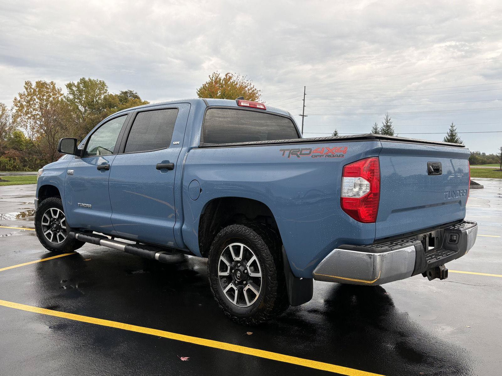 Used 2021 Toyota Tundra SR5 w/ TRD Off-Road Package AWD/4WD image 10