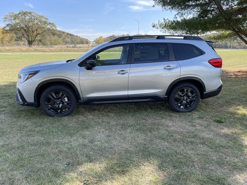 New 2025 Subaru Ascent Bronze Edition image 2