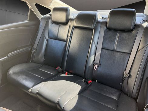 Used 2017 Toyota Avalon XLE Premium w/ All Weather Liner Package FWD image 12