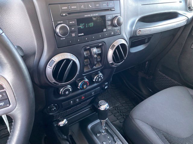 Used 2017 Jeep Wrangler Unlimited Sport AWD/4WD image 16