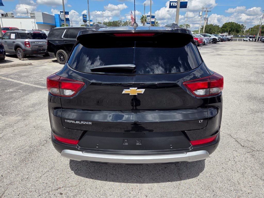 Used 2021 Chevrolet TrailBlazer LT w/ Convenience Package FWD image 10